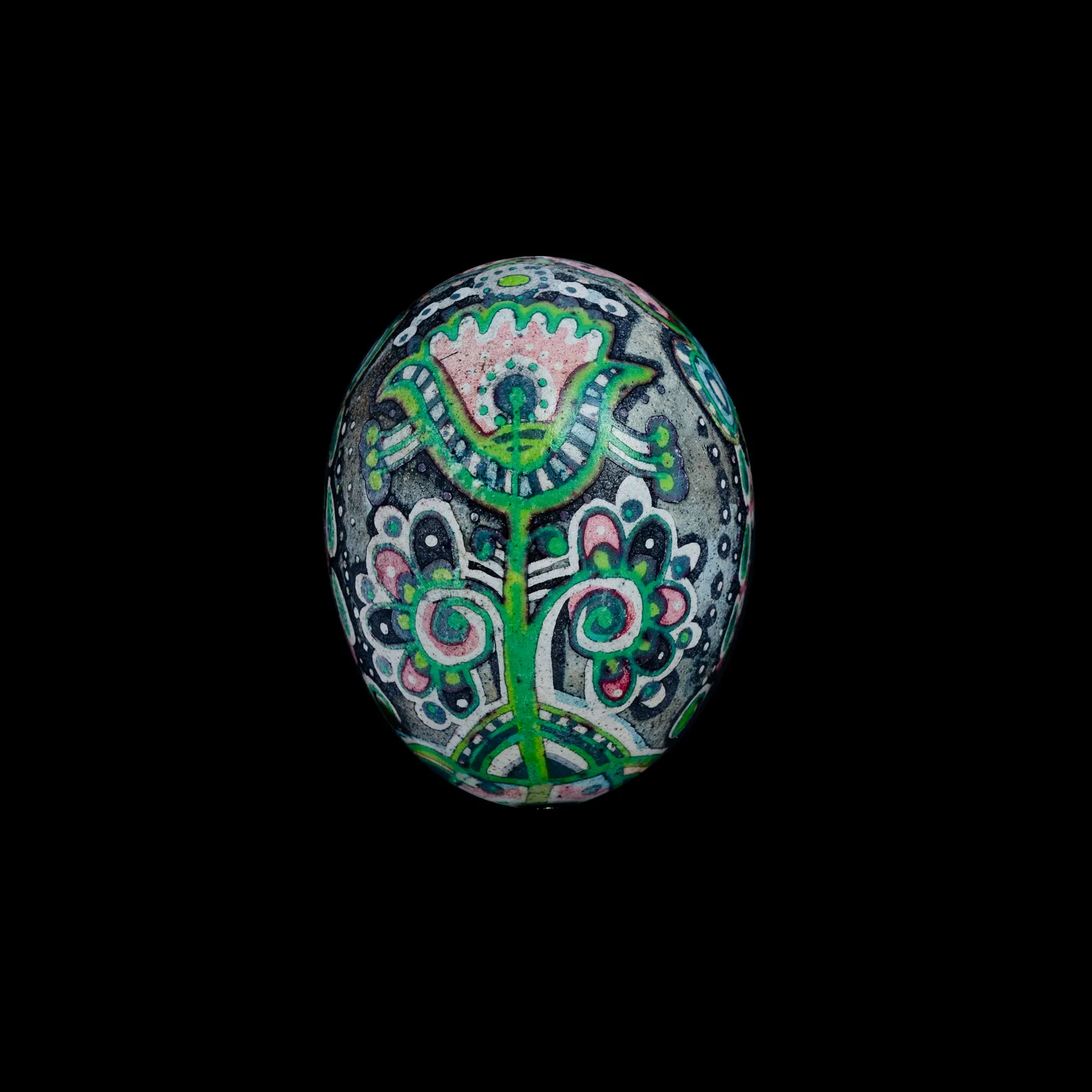 Image of дерево життя 2015 by Синтез Традиції, Писанки medium, part of the рослинні орнаменти series Photo 1 of 2.